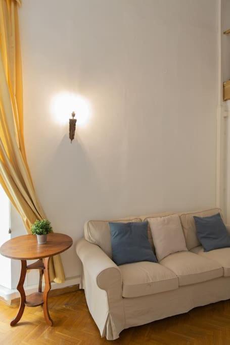 Strategic 2Br Apartment Florenţa Exterior foto